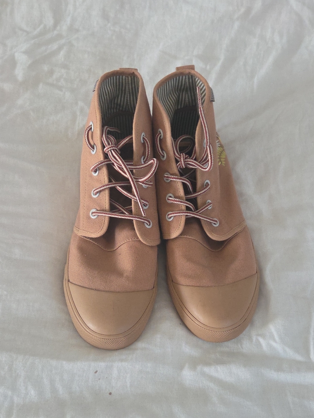 Women’s Bangs Tan Canvas Lace-Up Casual Shoes